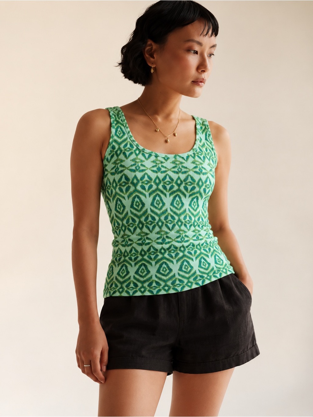 Magellan Outdoors Green Geometric Print Tank Top Size L